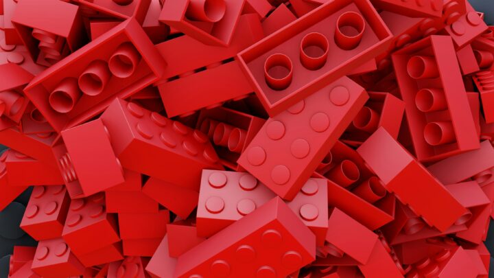 red lego bricks